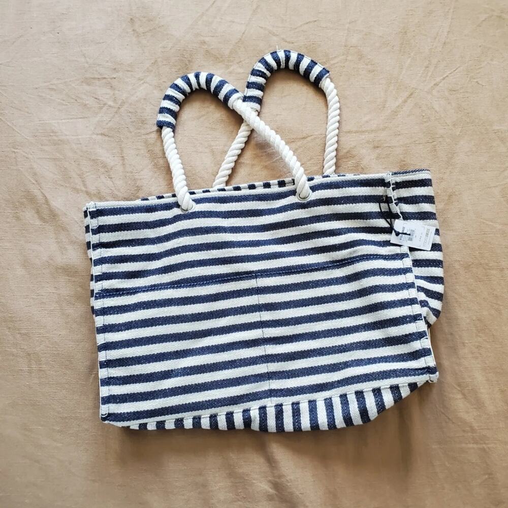 *FINAL PRICE DROP* Brand New Amuse Society Bag